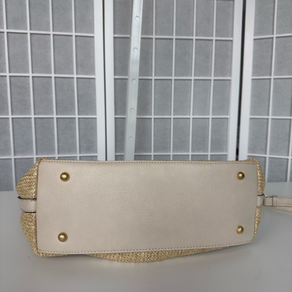 Isabelle Zara Mini Straw Duffel Purse Bag 🔥CLEAR THE CLOSET - Picture 5 of 9